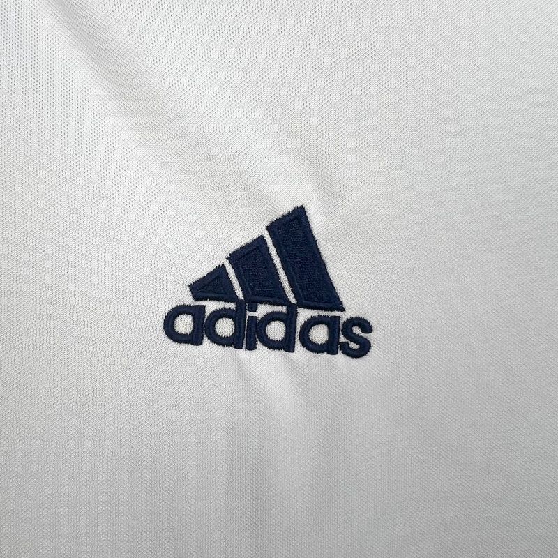 Camisa do Real Madrid retrô 2000/2001